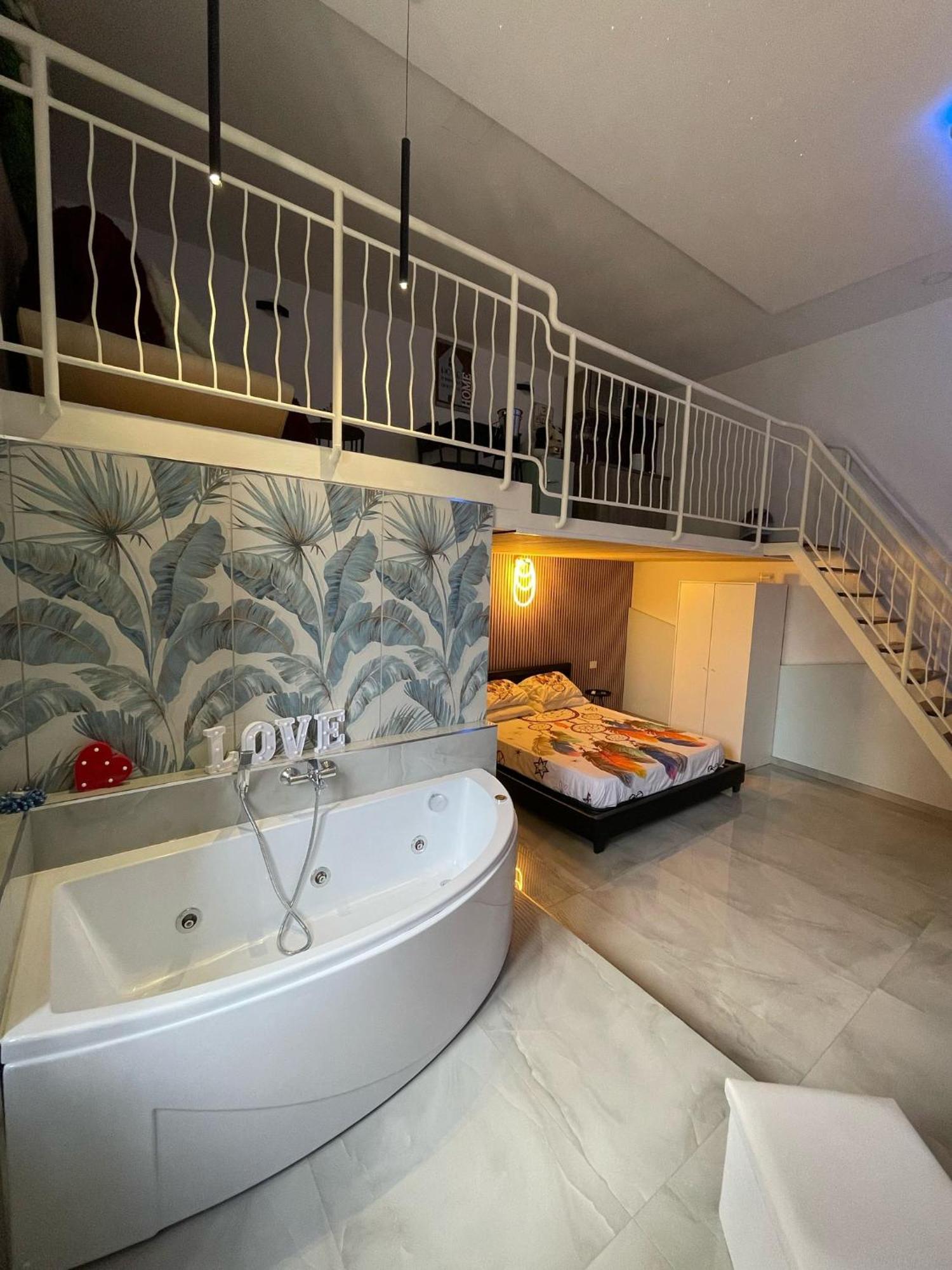Appartement Charm E Chic à Naples Extérieur photo