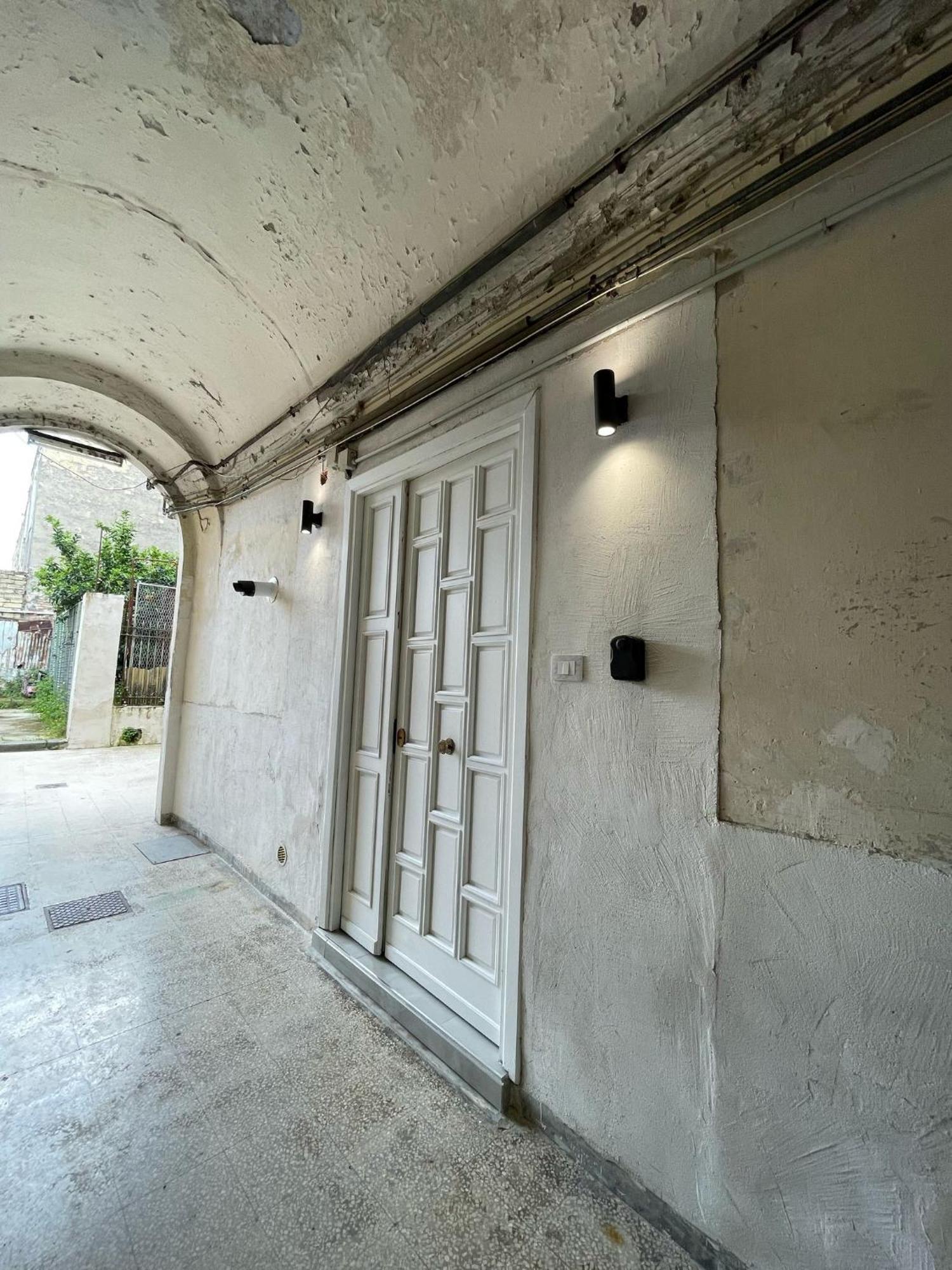 Appartement Charm E Chic à Naples Extérieur photo